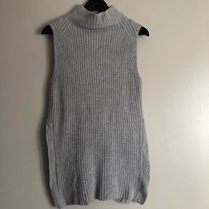 Aritzia Wilfred Gray Sweater Vest